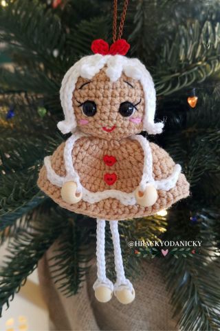 🎄💫 Keď som vám pred pár týždňami predstavila moju háčkovanú Anjelku Julinku, netušila som, že si tak rýchlo získa vaše...